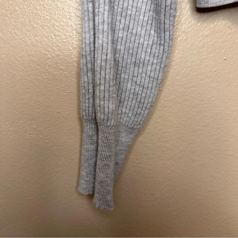 Pink Rose Women’s Cropped Ribbed Hooded Long Sleeve Sweater Size Medium Gray - Picture 2 of 6